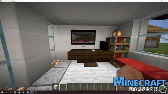 What is the experience of playing "Doom" in Minecraft in Minecraft